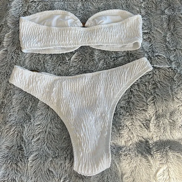 SUMMERHAUS by Beach Bunny NWOT bikini - Picture 4 of 8